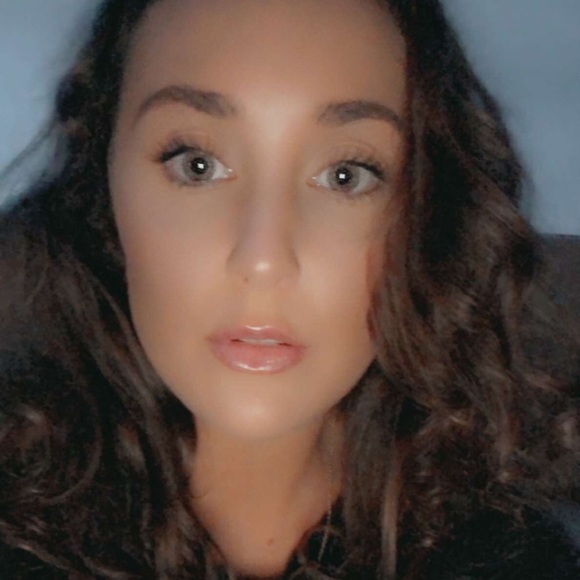 Meet your Posher, Mary - Picture 2 of 4